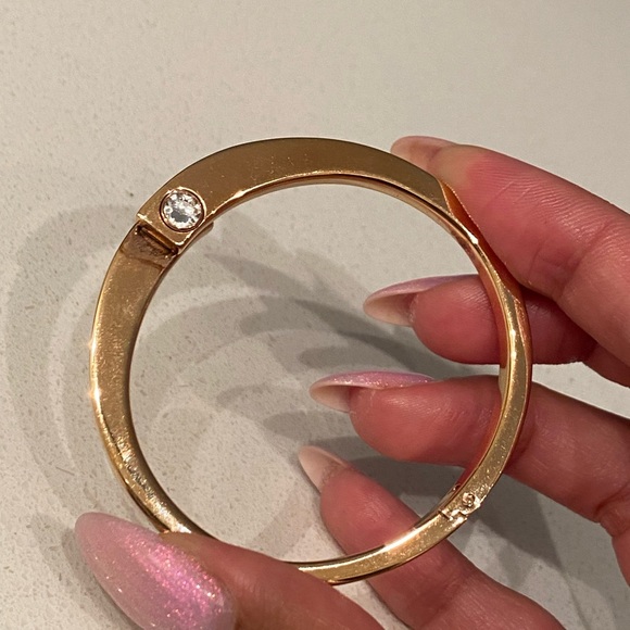 Rose gold Swarovski diamond bangle - Picture 5 of 8